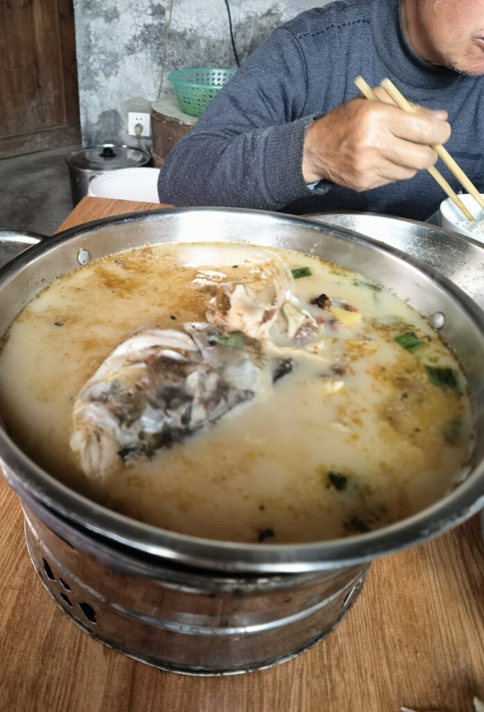 图片[2]-农村生活-清江小鱼煮干竹笋-聚微达人