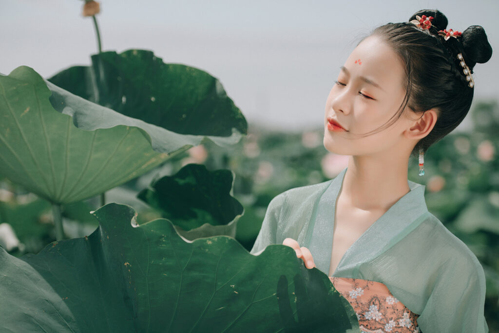 图片[9]-曲池采莲-谁歌采莲曲，渺渺渡前川-聚微达人