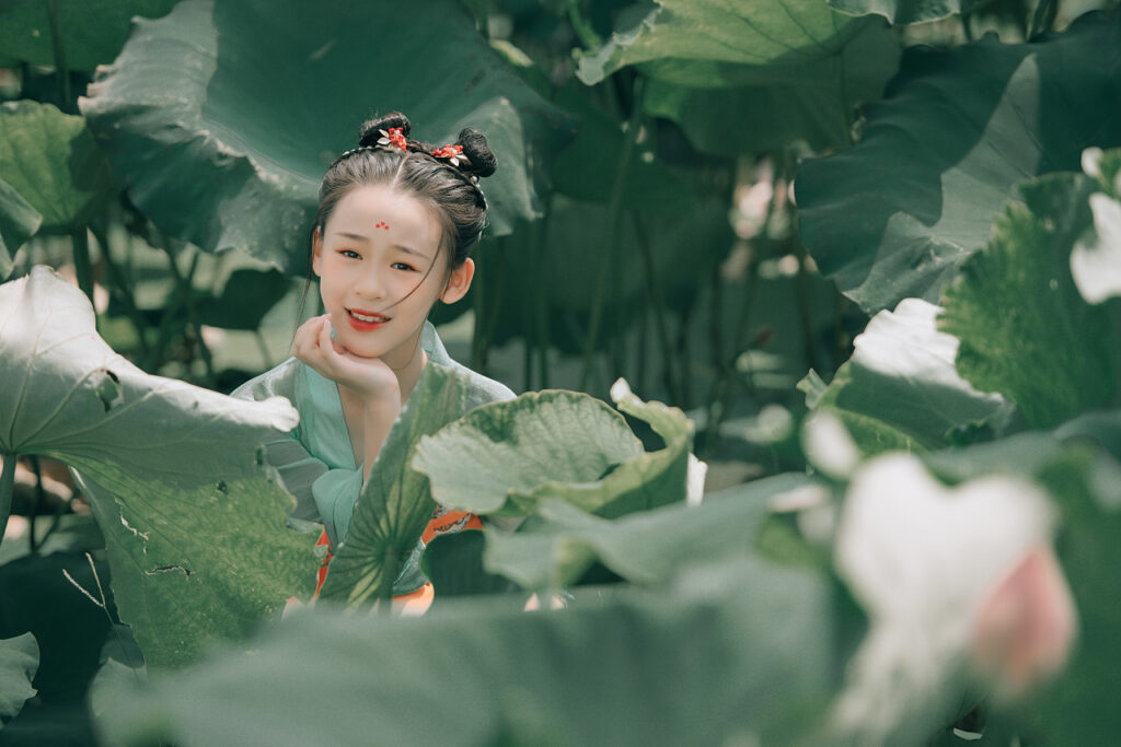 图片[8]-曲池采莲-谁歌采莲曲，渺渺渡前川-聚微达人